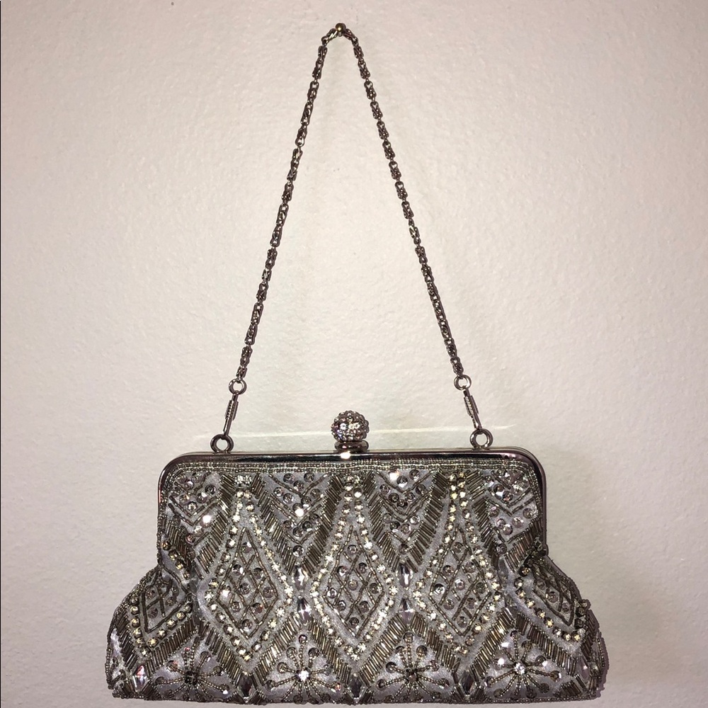 Vintage Style Women’s Cocktail Purse Silver Sparkling Gems Holiday/Dress up